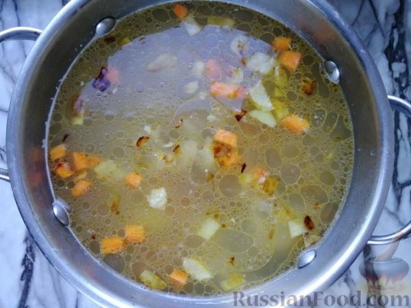 Куриный суп с галушками