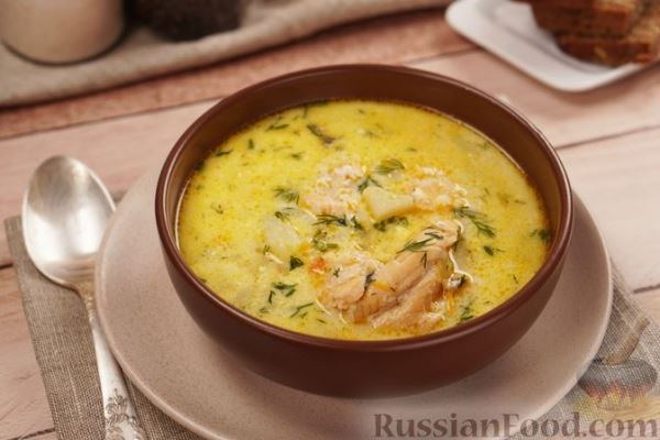 Сырный суп с рыбными консервами и пшеном