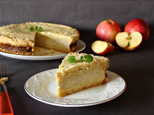 Насыпной пирог с яблоками и творогом (ПП)