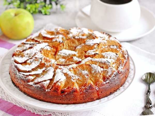 Пирог с маком и яблоками (на творожном тесте)